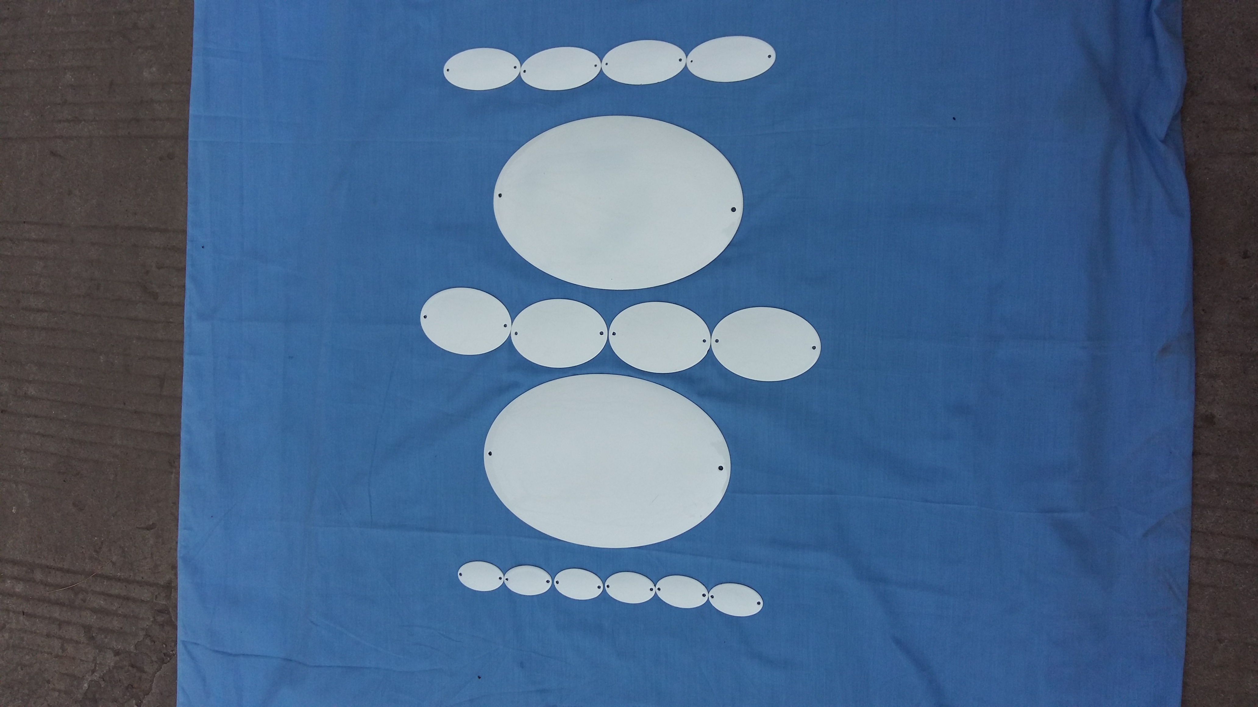 橢圓標(biāo)牌